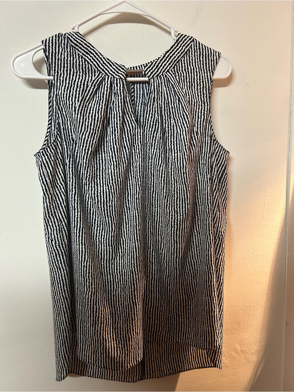 Jones New York Black and White Striped Sleeveless Camisole